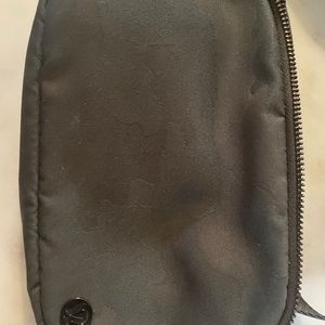 RARE Lululemon Everywhere Green camo belt bag